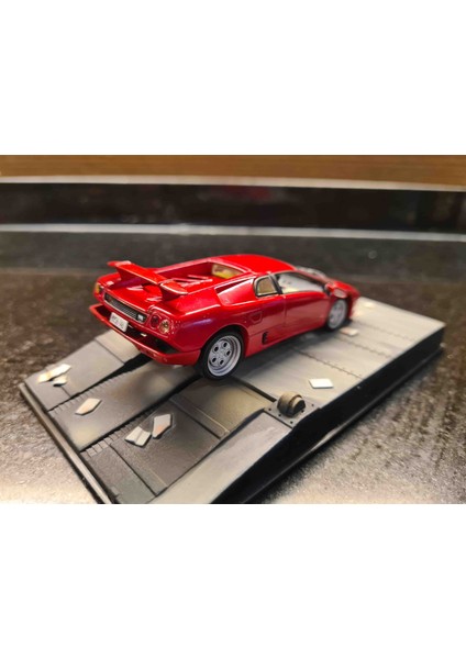 1/43 Lamborghini Diablo James Bond 007 Die Another Day