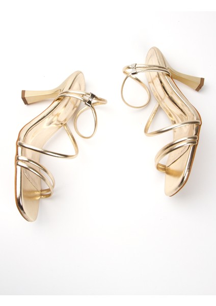 Kadın Yazlık Altın Suni Deri Topuklu Ayakkabı modelleri