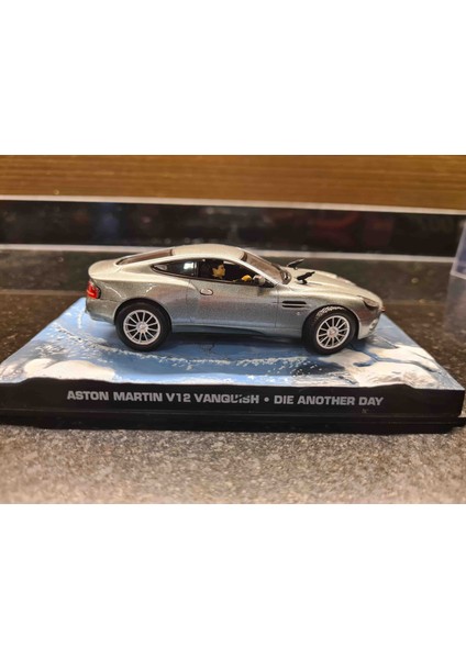 1/43 Aston Martin V12 Vanquish James Bond 007 Die Another Day