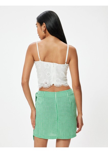 x Sibil Çetinkaya - Çiçekli Fisto Crop Üst Slim Fit Ince Askılı