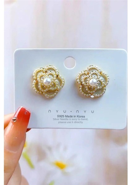 Tek Incili Katmerli Çiçek Küpe modelleri