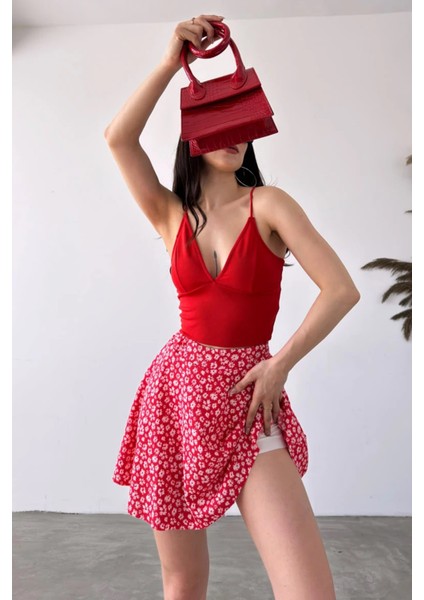 Kadın Çiçek Desenli Krinkıl Kumaş Içi Şortlu Mini Etek DFL4012 modelleri