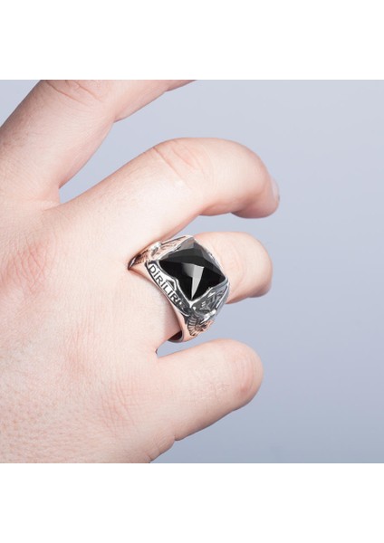 Oniks Taşlı Ne Mutlu Türküm Diyene Yüzüğü fırsatları