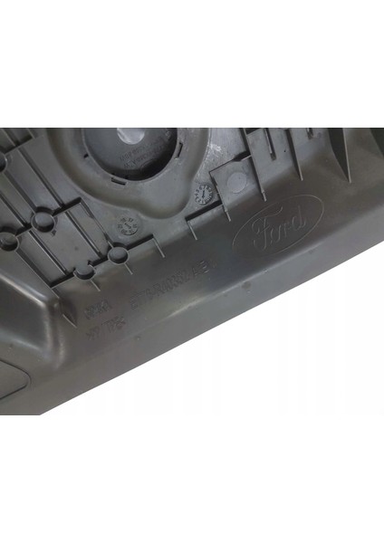 Ford Courier Arka Bagaj Panel Üst Bakaliti ET76R40352AE 2014-2020 modelleri