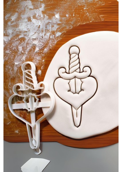 Kalbimin Hançeri Kurabiye Kalıbı, Hamur Şekillendirici