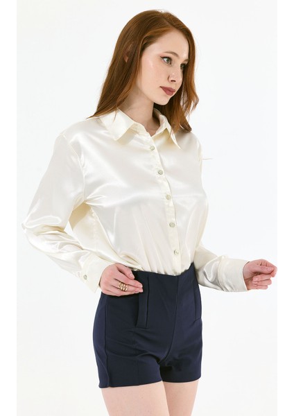 Süs Cepli Atlas Hafif Esnek Krep Sort | ŞRT14056YN