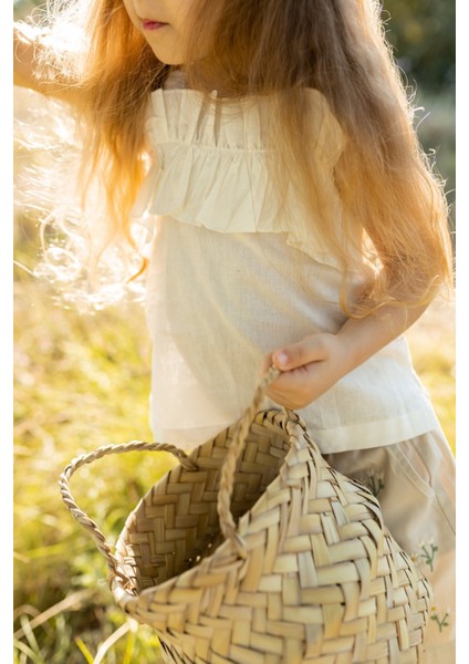 Önü Büzgülü Askılı Bluz Ekru