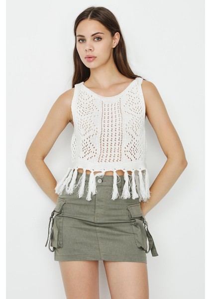 Kadın Etek Ucu Püsküllü Örgü Crop Top