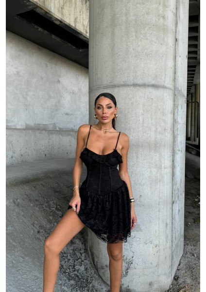 Love Fab Gögsü Gloplu Sırt Dekolteli Bodysuit Model Dantel Tulum Elbise