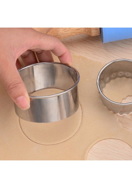 Çiçek Kenar Stili Paslanmaz Çelik Mantı Sarıcı Kalıplar Yuvarlak Çiçek Şekilli Kurabiye Hamur Kesici Mutfak Aletleri (Yurt Dışından) indirimleri