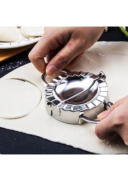 Küçük Stil Dumpling Maker Araçları En Iyi Mutfak Araçları Paslanmaz Çelik Ravioli Kalıbı Hamur Pierogi Empanadas Pres Kalıp Mutfak Aksesuarları (Yurt Dışından) fırsatları
