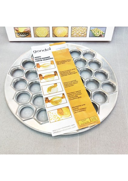 37 Delikli Ravioli Mantı Aracı Mutfak Hamur Baskı Ravioli Yapım Kalıbı Mantı Yapıcı Et Mantı Aksesuarları Fırınlama Araçları (Yurt Dışından)