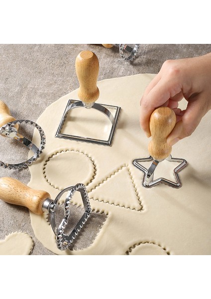 No.1 Tarzı Ravioli Kesici Hamur Baskı Kalıp Mantı Dantel Kabartma Cihazı Ravioli Yapım Kalıbı Ravioli Damga Kurabiye Kalıbı Mutfak Fırın Aracı (Yurt Dışından) fiyatları