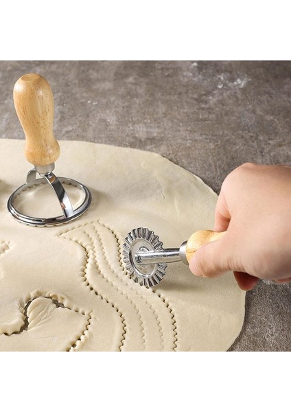 No.7 Tarzı Çerez Kesici Ravioli Makarna Araçları Ravioli Kesici Hamur Pres Kalıp Mantı Dantel Kabartma Kare Yuvarlak Pizza Kesme Tekerleği Aracı (Yurt Dışından) fiyatları