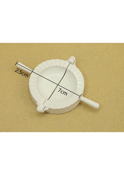 1 Adet 7cm Tarzı Yeni 7cmcmcm Mutfak Mantı Kalıpları Plastik Hamur Pres Mantı Pie Ravioli Kalıbı Pişirme Pastane Çin Yemekleri Jiaozi Yapıcı (Yurt Dışından)