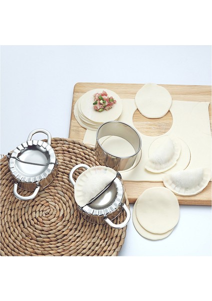 Küçük Stil Ev Yapımı Paslanmaz Çelik Mantı Kalıbı Sarıcı Kesici Makine Pişirme Hamur Araçları Mutfak Aletleri Jiaozi Yapıcı Cihazı (Yurt Dışından) fiyatları