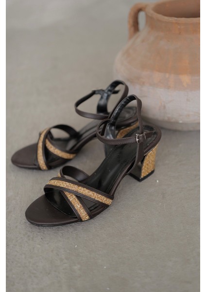 Çapraz Bantlı Topuklu Ayakkabı fiyatları