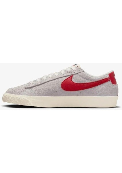 W Blazer Low '77 Wintage Kadın Sneaker FQ8060-100 fırsatları