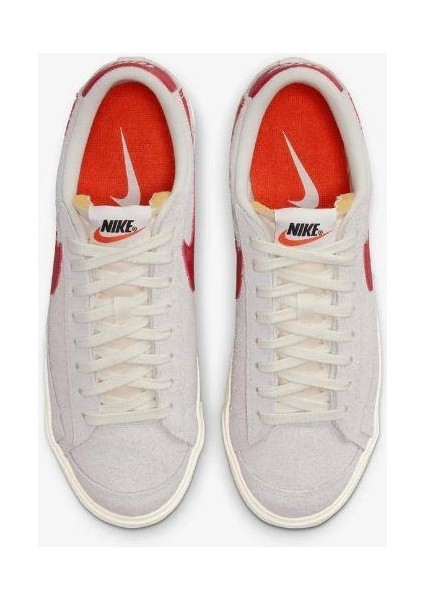 W Blazer Low '77 Wintage Kadın Sneaker FQ8060-100 indirimleri
