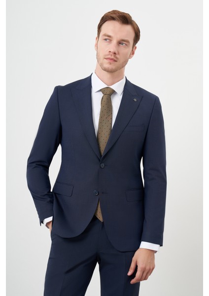 Erkek Lacivert Yünlü Platinium 8-Drop Slim Fit Sivri Yaka Takım Elbise