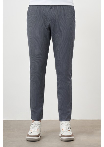 Erkek Lacivert Poliviskon Trend Pileli Slim Fit Spor Pantolon