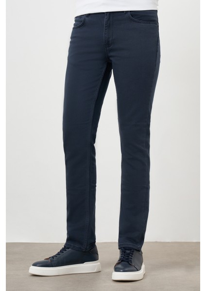 Erkek Lacivert Mevsimlik Pamuk 5 Cep Dynamic Fit Jean Pantolon fiyatları