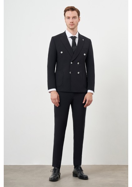 Erkek Siyah Polyamide Trend Kruvaze Slim Fit Sivri Yaka Takım Elbise