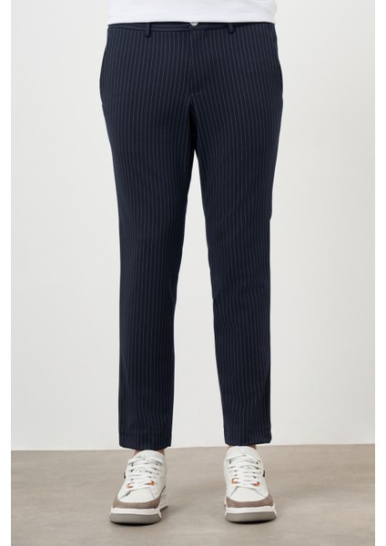 Erkek Lacivert Poliviskon Trend Çizgili Slim Fit Örme Spor Pantolon