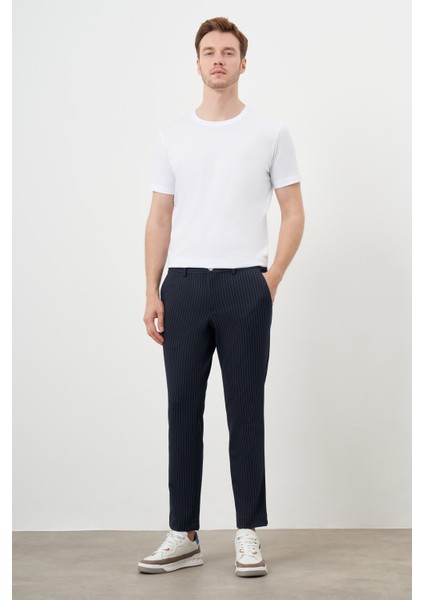 Erkek Lacivert Poliviskon Trend Çizgili Slim Fit Örme Spor Pantolon indirimleri
