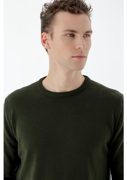 Erkek Haki Basic Bisiklet Yaka Dynamic Fit Rahat Kesim Triko fırsatları