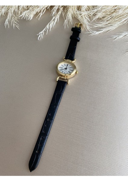 Retro Minimal Vintage Deri Kordon Kadın Kol Saati Kelebek Model fiyatları