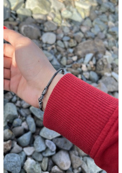 Gümüş Kazaziye Örme Beş Top Detaylı Şık ve Otantik Bileklik modelleri