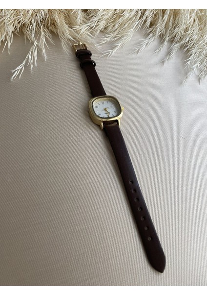 Retro Minimal Vintage Deri Kordon Kadın Kol Saati fiyatları
