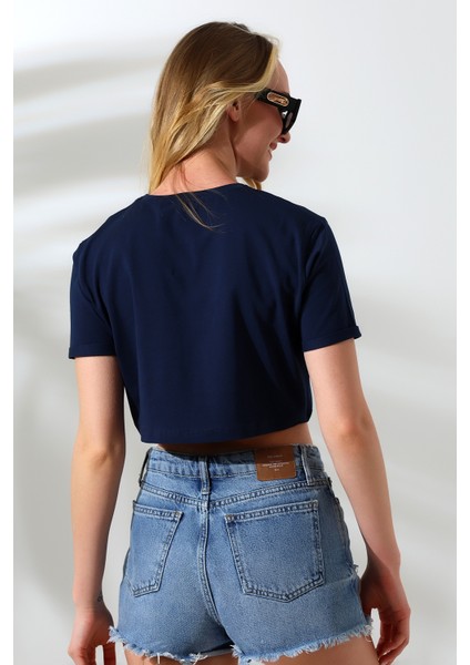 Kolu Katlamalı Geniş Crop Esnek Pamuklu Kompakt Tshirt 21754 Lacivert