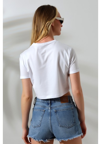 Kolu Katlamalı Geniş Crop Esnek Pamuklu Kompakt Tshirt 21754 Beyaz fırsatları