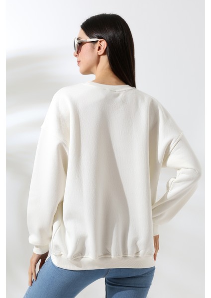Şardonlu Bisiklet Yaka Oversize Sweatshirt 21620 Ekru fırsatları