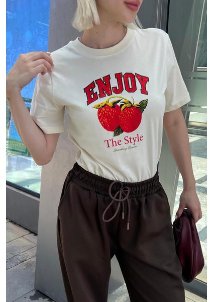 Beyaz Bisiklet Yaka Pamuklu Kısa Kollu Kadın T-Shirt MG2150 indirimleri