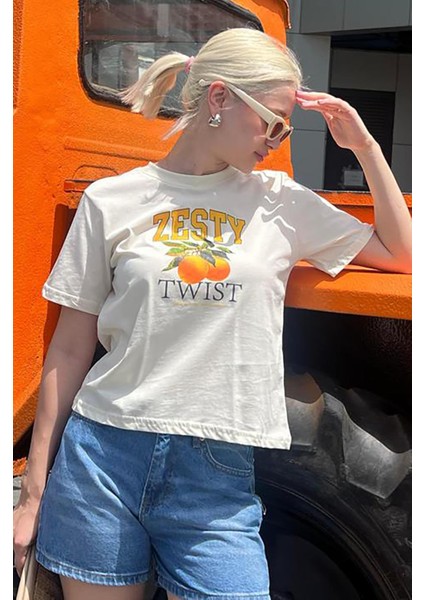 Sarı Bisiklet Yaka Pamuklu Kısa Kollu Kadın T-Shirt MG2150 fiyatları