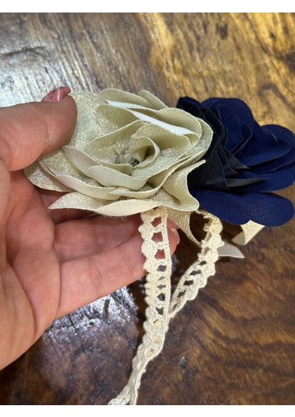 11X7 cm Çift Güllü Taşlı Tasarım Iğneli Broş Yaka Iğnesi