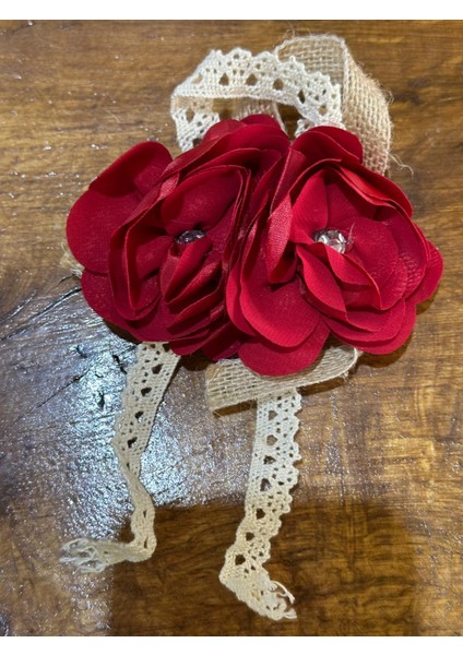 11X8 cm Çift Gülllü Kırmızı Taşlı Broş Yaka Iğnesi