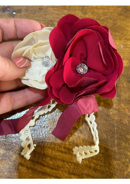 10X8 cm Çift Güllü Püsküllü Taşlı Broş Yaka Iğnesi modelleri