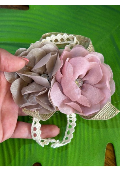 13X9 cm Çift Güllü Renkli Taşlı Çiçekli Broş Yaka Iğnesi