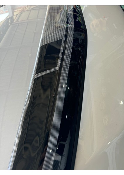 Toyota Hilux 2009-2013 Arası Kaput Rüzgarlığı Benekli fiyatları