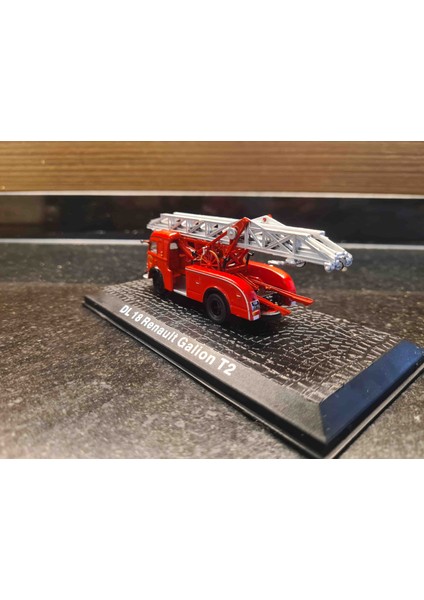 1/72 Renault Galion T2 DL18 1960 Fire Truck modelleri