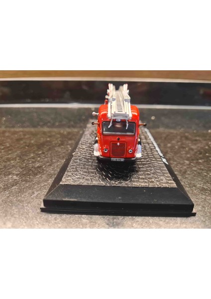 1/72 Renault Galion T2 DL18 1960 Fire Truck fırsatları