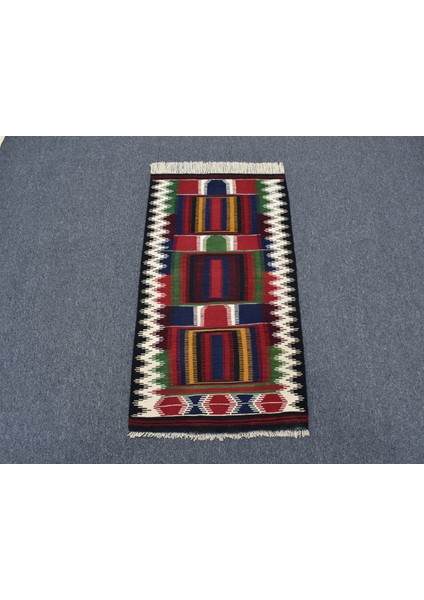 Zehra Abla Halı El Dokuma Seccade Otantik Elegant Karapınar Yün Kilim 5045