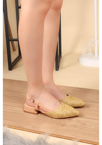 Önü Kapalı Arkası Açık Hasır Topuklu Babet Ten