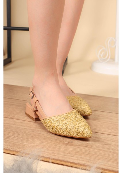 Önü Kapalı Arkası Açık Hasır Topuklu Babet Ten