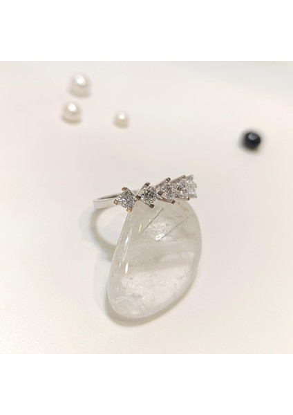 Beş Taş Yüzük 14 Ayar Altın Hd Videolu modelleri