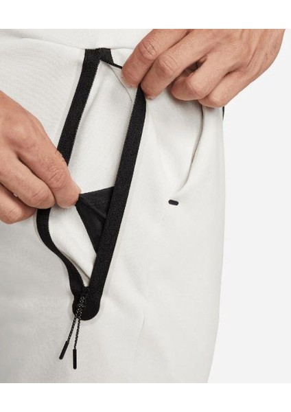 Sportswear Tech Fleece Erkek Beyaz Eşofman CU4495-030 fırsatları